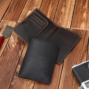Portefeuilles de voyage en cuir véritable avec protection RFID, étui compact pour passeport, compartiments pour cartes de crédit, logo personnalisé, prix d'usine en gros - Product Image 2