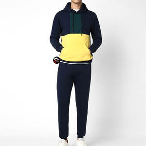 ชุดวอร์มกีฬาผู้ชาย ชุดออกกำลังกายสวมใส่สบายสำหรับการฝึกซ้อมในยิม วิ่ง และฟิตเนส ชุดวอร์มผู้ชาย - Product Image 1