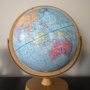 Globo Terráqueo Giratorio sobre Base Metálica, Herramienta Clásica de Aprendizaje de Geografía para Niños y Decoración de Escritorio de Oficina - Product Image 2