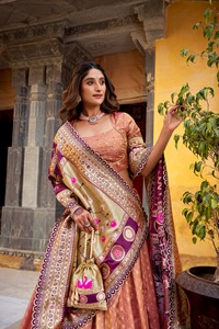 Lehenga Choli Tradicional Étnico Indio de Polialgodón con Diseño de Tejido Zari para Vestido de Boda para Mujer, Ropa Elegante - Product Image 6