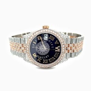 Splendide Montre Homme Diamantée Analogique à Quartz de Luxe avec Moissanite, Boîtier Argenté, Chiffres Romains, Verre Saphir, Mouvement ETA, Étanche - Product Image 2