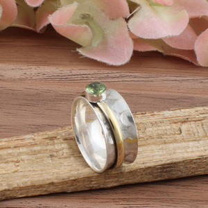 Anillo de Plata de Ley 925 con Turquesa Verde Oliva Natural en Bisel, Regalo de Cumpleaños de Agosto para Mujer, para Boda y Aniversario - Product Image 1