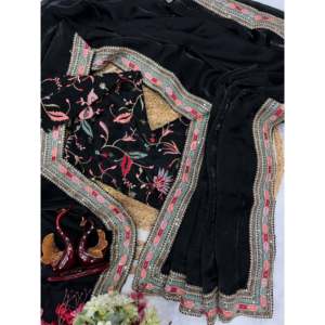 Hermoso Sari Negro para Fiestas con Lentejuelas, Bordado, Borde de Encaje y Estampado Floral para Mujeres Elegantes, 100% Poliéster - Product Image 3