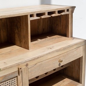 Armoire en bois Vandana Arista Sierra pour des intérieurs et extérieurs modernes et élégants - Product Image 4