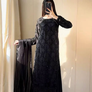 Kurta de red de lujo con bordados elaborados, palazzo de crepé francés y dupatta – Traje étnico listo para usar para fiestas para mujer - Product Image 1