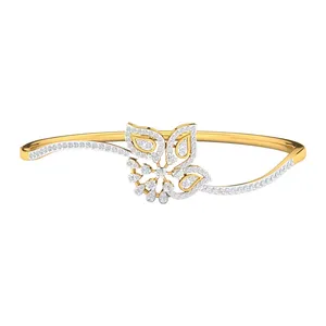 กำไลข้อมือเพชรเลี้ยงในห้องปฏิบัติการ 1.50 กะรัต สำหรับผู้หญิง ยี่ห้อ EtherStar Jewels รับรองโดย IGI ทองคำแท้ 18K ลายดอกไม้ผีเสื้อ ดีไซน์แบบ Bypass Cuff เครื่องประดับชั้นดี - Product Image 2