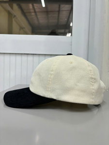 Casquette de baseball bicolore fabriquée au Vietnam avec logo ajustable, casquette non structurée à 6 panneaux pour adulte, idéale pour les tenues décontractées d'hiver en extérieur - Product Image 3