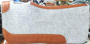 Fieltro sintético de caballo para exteriores, almohadilla de fieltro hecha a medida, cuero marrón claro genuino indio, Tamaños de embalaje de logotipo personalizados - Product Image 4