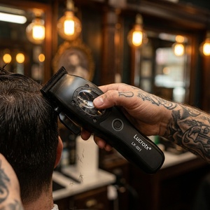 <span class=keywords><strong>ป</strong></span>ัตตาเลี่ยน<span class=keywords><strong>ตัดผม</strong></span>ลูคร็อกซ์ พรีเมียม รุ่นชาร์จไฟได้ สำหรับร้านเสริมสวย แบตเตอรี่ลิเธียมไอออน 4500mAh ชาร์จผ่าน USB กำลังไฟ 5W ชาร์จเร็ว - Product Image 5