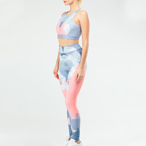 Conjuntos de Yoga de 2 Piezas Personalizados, Reversibles, con Estampado por Sublimación, Talla Grande, Cintura Alta, Bra Deportivo y Leggings para Mujer - Product Image 5