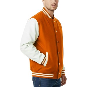 Blousons universitaires personnalisés pour hommes – Chauds, respirants, écologiques, style baseball, manches en polyester, broderie frontale – Collection Automne - Product Image 4