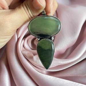 Collar con colgante de piedras preciosas serpentinas, cadena de plata de ley 925 hecha a mano, joyería de lujo, regalo elegante para mujeres - Product Image 2