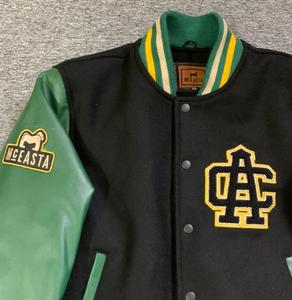 บริการ OEM เสื้อแจ็คเก็ตหนังสีดำเขียวสำหรับผู้ใหญ่ แขนหนัง สไตล์วินเทจฮิปฮอปแบบวาร์ซิตี้  ติดกระดุมหน้าแบบเชบุคโต - Product Image 4