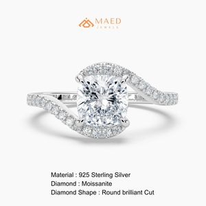 แหวนหมั้นเพชรโมอิสซาไนต์ทรงเรเดียนท์คัท Maed Jewels LR 101 NYE ประดับเพชรแบบพาเว่ ล้อมรอบด้วยกรอบเงินแท้ 925 ดีไซน์หรูหราสำหรับเจ้าสาว - Product Image 6