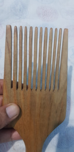 Peigne en bois Neem | Peigne de poche rond à dents larges antistatique, brosse à cheveux en bois-outil de coiffure - Product Image 4