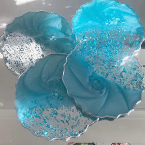 Sous-verres en résine turquoise faits à la main et scintillants - Décoration d'intérieur écologique peinte à la main - Tailles personnalisées disponibles - Choix de couleurs - ARTISANAT - Product Image 1