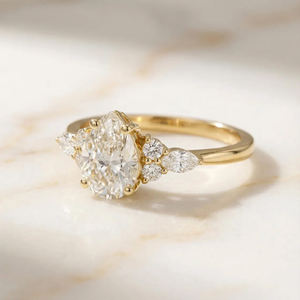 Exquisito Anillo de Compromiso de Moissanita con Halo Oculto, Anillo Nupcial de Plata Esterlina 925, Joyería Solitaria con Corte de Pera para Promesa o Aniversario - Product Image 2