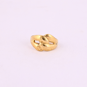 แหวนทองเหลืองชุบทอง ดีไซน์ฉลุลายทันสมัยสำหรับผู้หญิง - Product Image 1