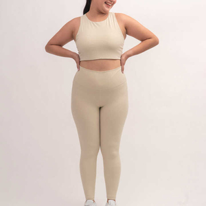Ensemble de yoga sur mesure de haute qualité pour femme, faible MOQ, tenue de sport personnalisée pour femme - Product Image 2