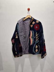 Veste vintage en velours écologique pour femmes, faite à la main, brodée, d'hiver, coupe bomber classique avec poche, mode ethnique - Product Image 2