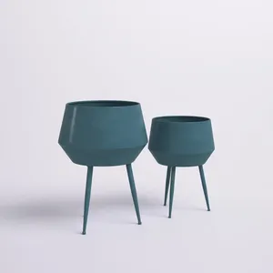 Ensemble de pots à fleurs modernes en métal, couleur turquoise, jardinières d'intérieur au design minimaliste, hauteur 18,5 et 15,5 pouces, finition thermolaquée - Product Image 3