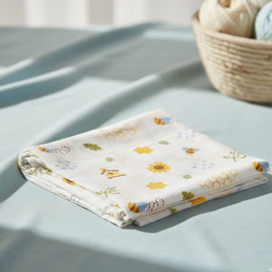 Couverture en coton de qualité supérieure, fabriquée avec un tissu doux, respirant et respectueux de la peau, offrant une chaleur légère à un bon prix - Product Image 1