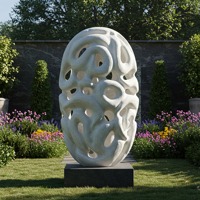 HAYAT INDUSTRIES Sculpture en marbre blanc naturel, sculptée à la main, polie à haute brillance, de style abstrait moderne, à forme fluide et organique pour