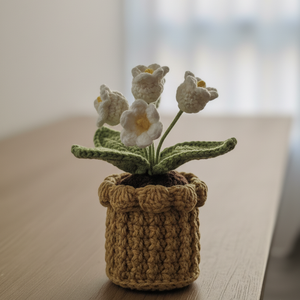 Flor Blanca al por Mayor, Flor de Ganchillo Hecha a Mano, Planta en Maceta Temática, Muñeca Tejida Vietnamita, Regalo de Hilo, Amigurumi, Souvenir Festivo - Product Image 1