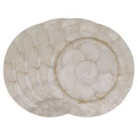 Assiette de présentation artisanale écologique en nacre, finition nacrée ivoire-doré, gravée et personnalisable, style classique de luxe côtier