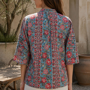 Haut en coton imprimé à la main avec volanté |   Chemise à col volanté à fleurs vertes | Haut pour femme - Product Image 2