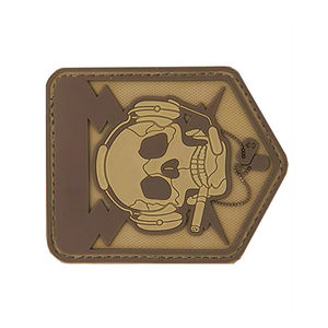 Patch en caoutchouc souple PVC brodé thermocollant en gros pour vêtements, logo en caoutchouc 3D en silicone PVC sur tissu sergé - Product Image 3