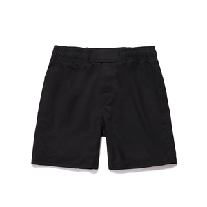 Shorts d'arts martiaux noirs à séchage rapide pour garçons avec ceinture verte et bandes latérales Coupe régulière Vêtements pour enfants - Product Image 2