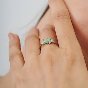 Trending New Design Marquise Cut Natural Emerald Three Stone Ring For Women's Light Luxury Fine Jewelry Accessories - Product Image 4