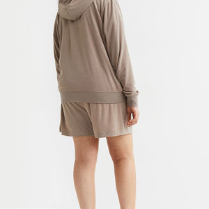 Hoodies pour femmes tendance, de bonne qualité, en tissu, à manches longues, en vente. - Product Image 4