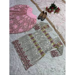 Robes de soirée de créateur Top Dhoti Salwar Dupatta - Product Image 4