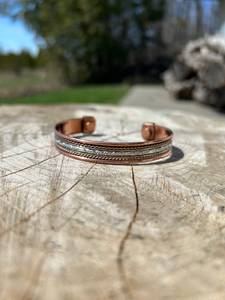 Pulsera Magnética Artesanal de Cobre Unisex Ajustable, Joyería Terapéutica o para Regalo, Artesanía en Metal - Product Image 3