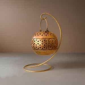 Portavelas de hierro hecho a mano con soporte elegante linterna de metal para decoración del hogar - Product Image 4