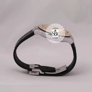 Reloj de Lujo con Diamantes, Caja Redonda de Acero Inoxidable, Números Romanos Analógicos, Correa de 20 mm, Cierre de Mariposa, Movimiento de Cuarzo - Product Image 5