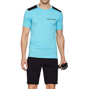 T-shirt de sport pour homme bleu clair à manches courtes, col rond, coupe ajustée, en polyester tricoté, séchage rapide, logo personnalisé imprimé sur le devant - Product Image 1