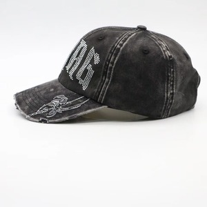 Gorra de béisbol negra de mezclilla con letras de diamantes de imitación y escorpión bordado, ajustable, estilo urbano unisex, base de malla negra - Product Image 3
