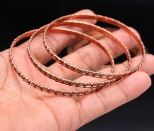 Bracelets en cuivre 100 % faits à la main, empilables, texturés, martelés, bijoux rustiques, cadeau pour femmes - Product Image 3