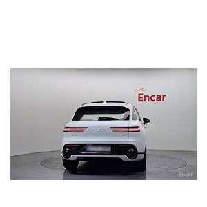 Genesis GV70 2.5T essence 2024, transmission intégrale, 68 109 km, norme Euro V, conduite à gauche, boîte automatique, sièges en cuir, caméra de recul - Product Image 4