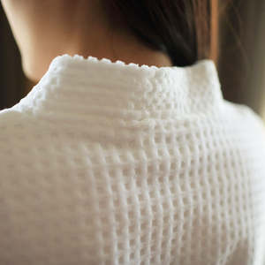 Albornoz de Lujo Nesta Sports con Logotipo Bordado Personalizado, 100% Algodón, Suave al Tacto, para Spa y Hotel - Product Image 6