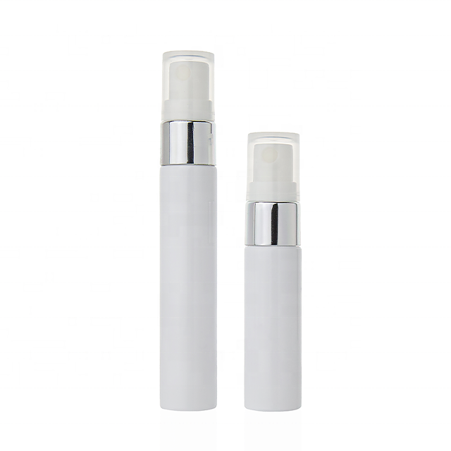 White sprayer+silver collar+white bottle