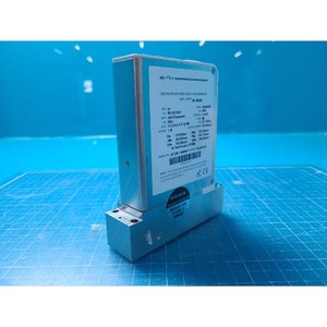 Controlador de Flujo Másico Brooks GF125CXXC GF125C-908596 N2 2000SCCM Usado Como Está, Piezas de Equipos Semiconductores Legacy - Product Image 2