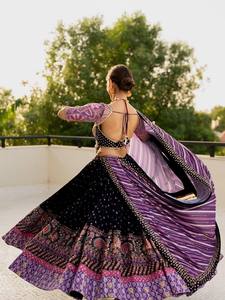 Lehenga Choli en soie Malsi plaqué or, imprimé numérique, avec travail de miroir véritable, pour mariage et Navaratri - Product Image 3