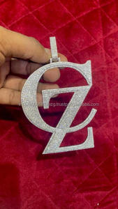 Collier chaîne cubaine personnalisé avec pendentif lettre « CZ » en moissanite et diamant, style hip-hop - Product Image 1
