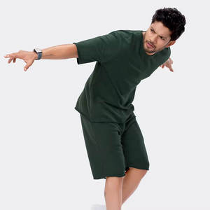 Conjunto básico de camiseta de manga corta y pantalones cortos para hombre, ideal para clima cálido, estilo pakistaní, dos piezas, el conjunto corto más vendido para hombre. - Product Image 3