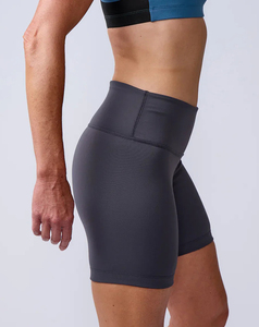 Shorts de yoga tricotés sur mesure pour femme, taille haute, couleur unie, respirants, brodés, effet ventre plat, coupe ample, style décontracté - Product Image 2