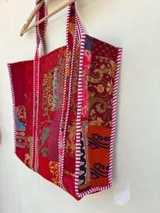 Sac fourre-tout matelassé patchwork en gros – Grand sac à main en coton à bandoulière pour femme - Product Image 3